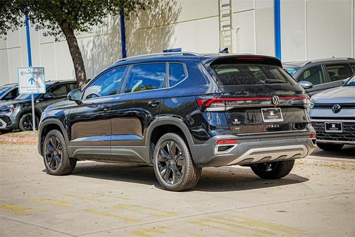 2025 Volkswagen Taos 1.5T SE