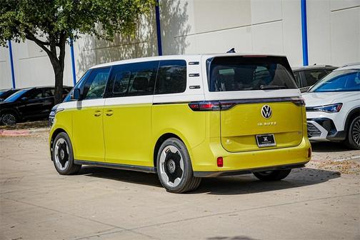 2025 Volkswagen ID. Buzz Pro S Plus