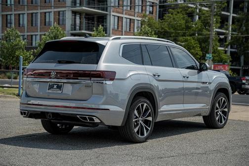 2025 Volkswagen Atlas 2.0T SEL Premium R-Line