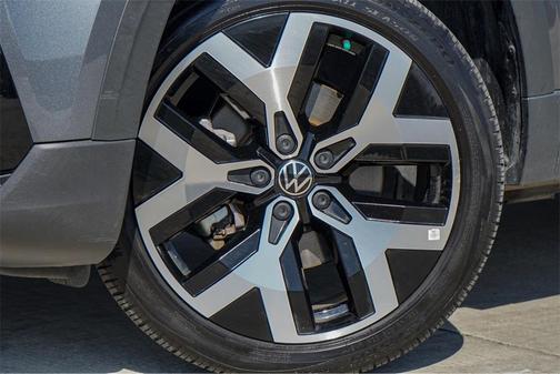 2023 Volkswagen Taos 1.5T SEL