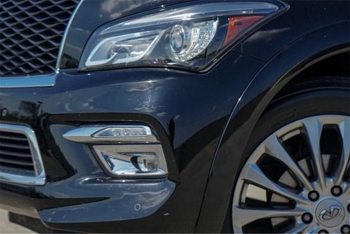 2017 INFINITI QX80 Base