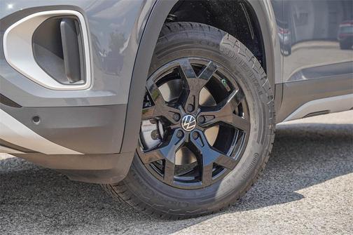 2025 Volkswagen Atlas 2.0T Peak Edition