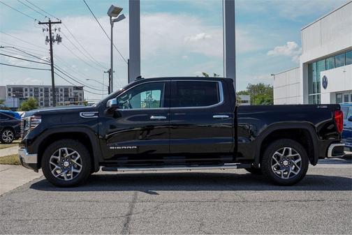 2024 GMC Sierra 1500 SLT