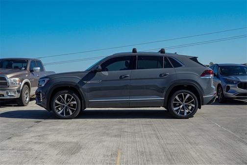 2026 Volkswagen Atlas Cross Sport 2.0T SEL Premium R-Line