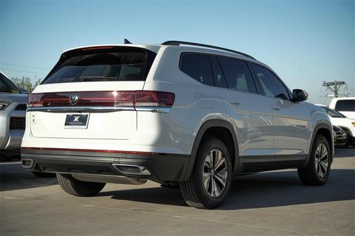 2026 Volkswagen Atlas 2.0T SE