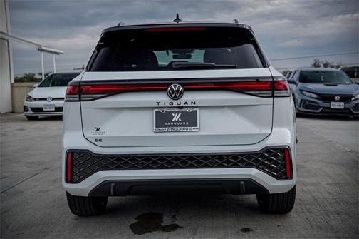 2026 Volkswagen Tiguan 2.0T SE R-Line Black