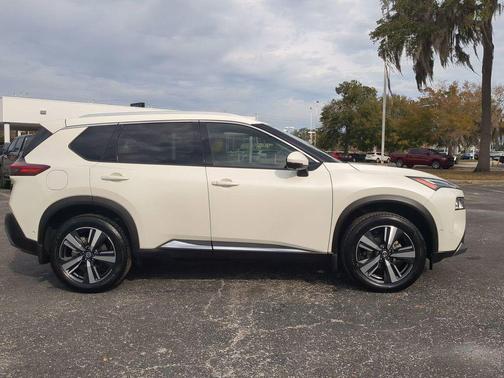 2021 Nissan Rogue Platinum