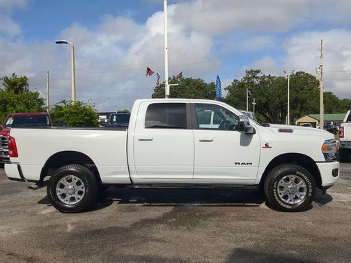 2024 RAM 2500 Laramie Crew Cab 4x4 6'4' Box