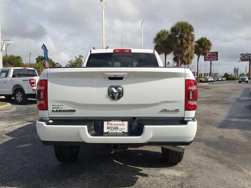2024 RAM 2500 Laramie Crew Cab 4x4 6'4' Box