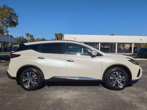 2024 Nissan Murano SV FWD