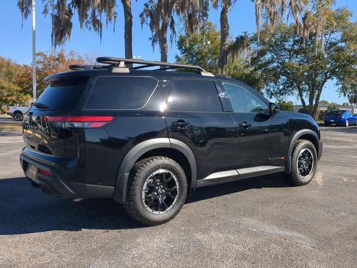 2025 Nissan Pathfinder Rock Creek 4WD