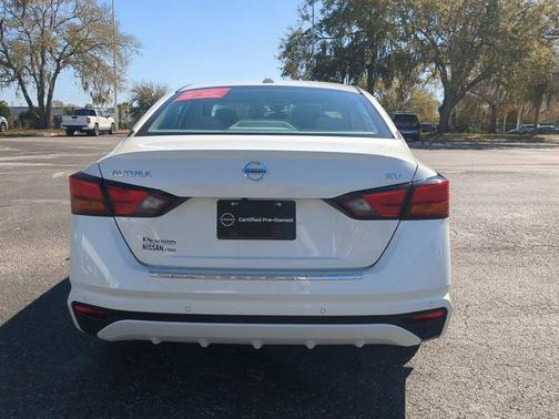 2022 Nissan Altima 2.5 SV