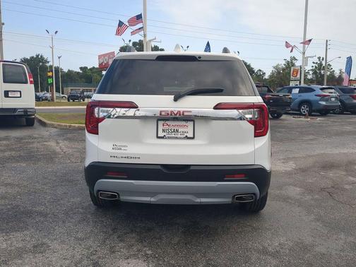 2023 GMC Acadia FWD SLT