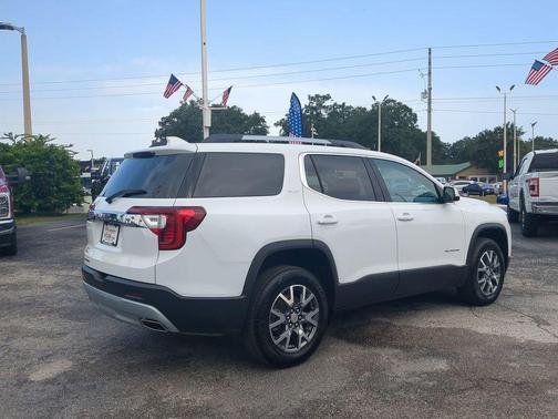 2023 GMC Acadia FWD SLT