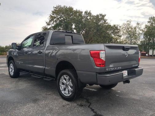 2024 Nissan Titan XD SV