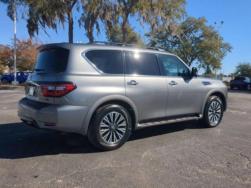 2024 Nissan Armada SL 4WD
