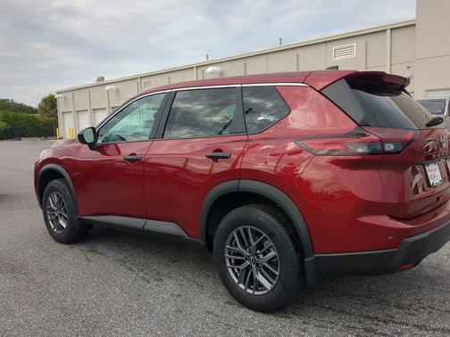 2025 Nissan Rogue S