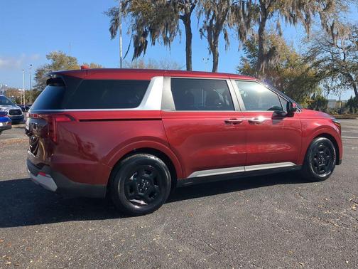 2025 Kia Carnival LXS