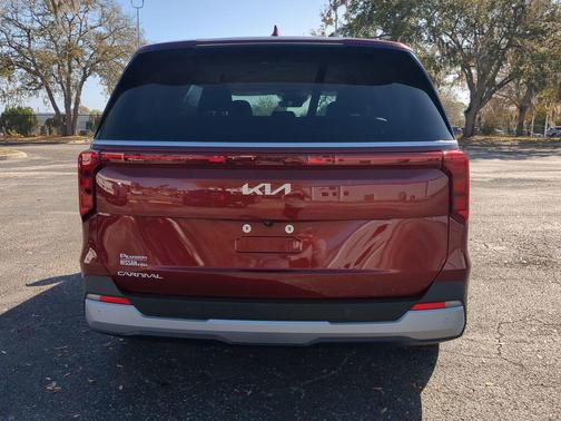 2025 Kia Carnival LXS