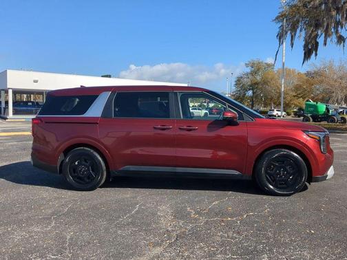 2025 Kia Carnival LXS