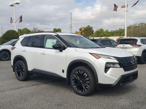 Everest White Pearl Tricoat 2026 Nissan Rogue Dark Armor