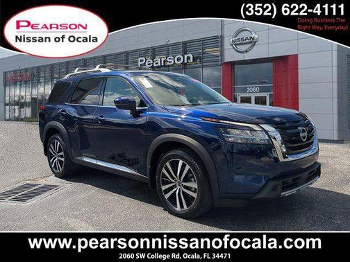 2024 Nissan Pathfinder Platinum FWD