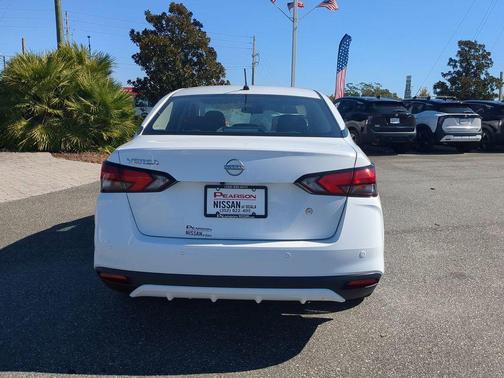 2025 Nissan Versa 1.6 S