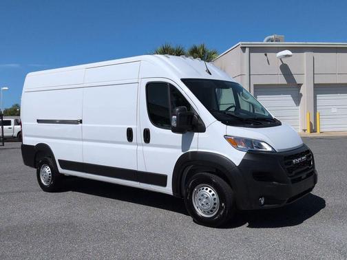 Bright White Clearcoat 2026 RAM ProMaster 2500 Tradesman