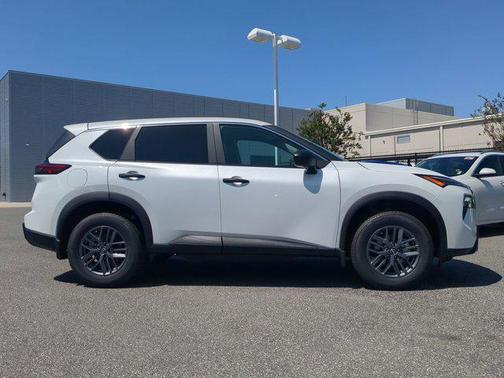 2025 Nissan Rogue S