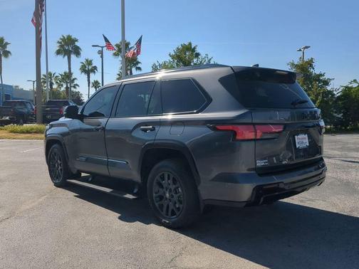 2025 Toyota Sequoia Platinum