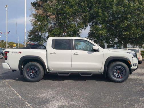 2025 Nissan Frontier PRO-X