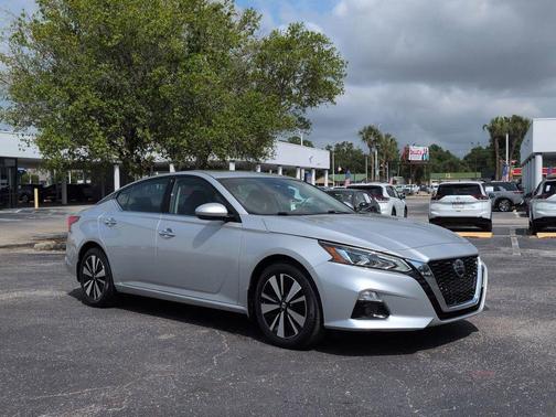 Brilliant Silver Metallic 2020 Nissan Altima 2.5 SV