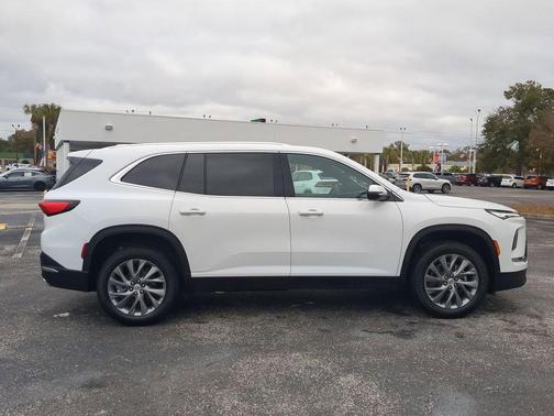 2025 Buick Enclave Preferred FWD