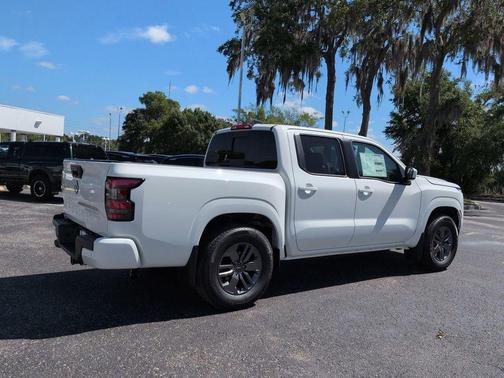 Glacier White 2026 Nissan Frontier SV