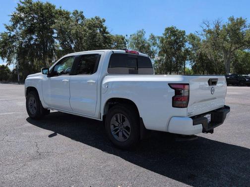 Glacier White 2026 Nissan Frontier SV