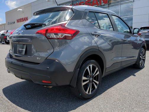 2020 Nissan Kicks SV