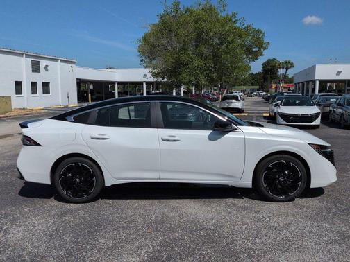 White / Black 2026 Nissan Sentra SR