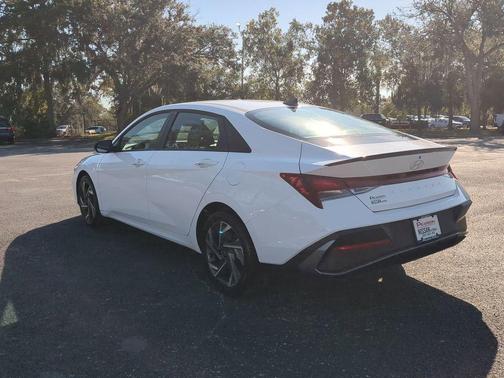 2025 Hyundai ELANTRA Sport