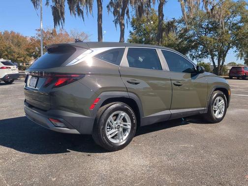 2025 Hyundai TUCSON SE