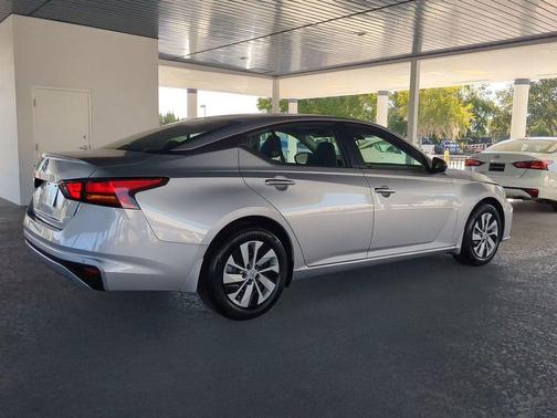 2024 Nissan Altima S FWD