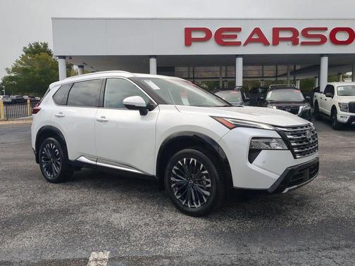 2024 Nissan Rogue Platinum