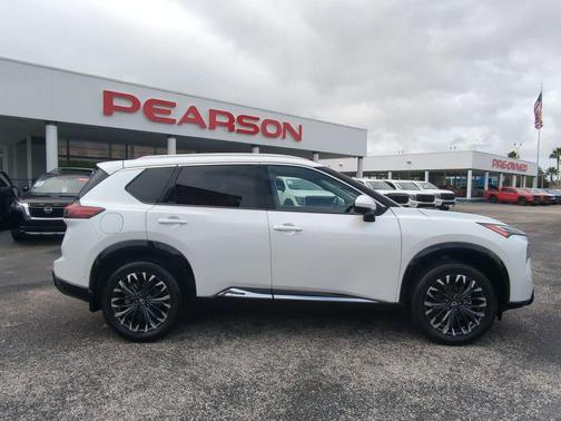 2024 Nissan Rogue Platinum