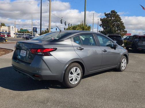 2025 Nissan Versa 1.6 S