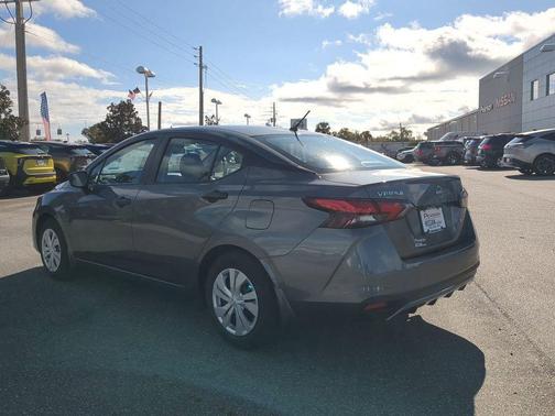 2025 Nissan Versa 1.6 S