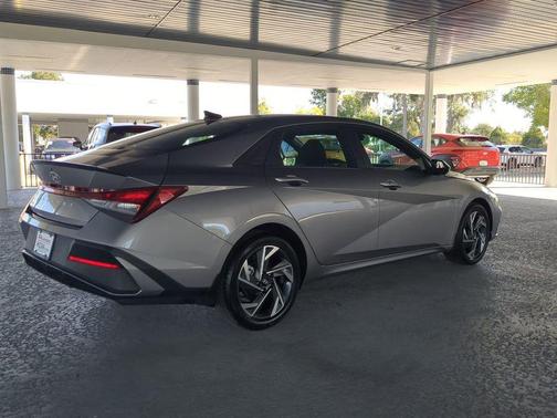 2025 Hyundai ELANTRA Sport