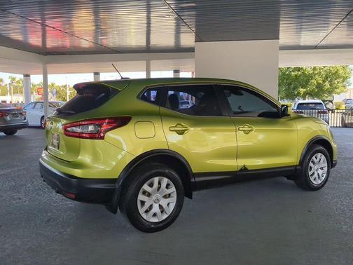 2020 Nissan Rogue Sport S