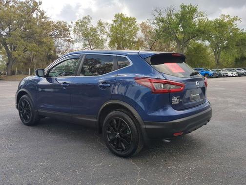 2022 Nissan Rogue Sport S