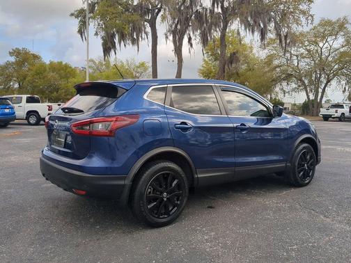 2022 Nissan Rogue Sport S