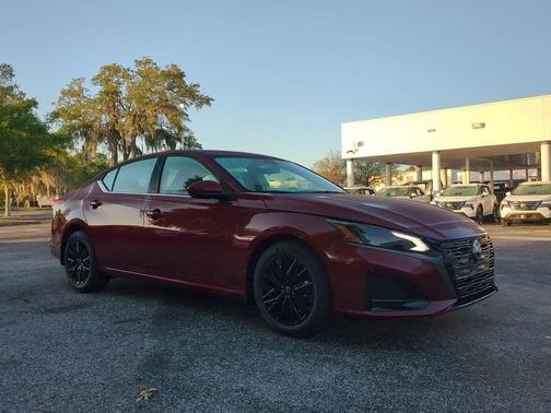 Scarlet Ember Tintcoat 2026 Nissan Altima 2.5 SV