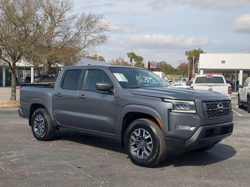 2024 Nissan Frontier SL